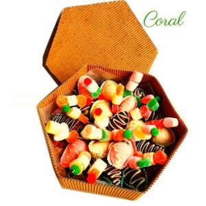 Frutas con chocolates y gomitas (coral)